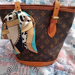 LV bucket pm bag